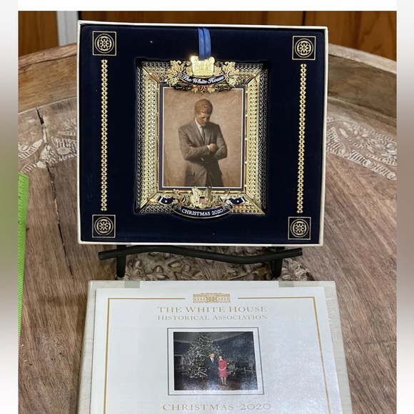 Official 2020 White House Historical Assessment Christmas ornament JFK - Picture 1 of 12
